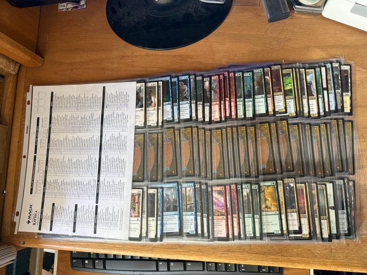 MTG Guilds of Ravnica (GRN) Near- Complete Set (258/259) plus tokens